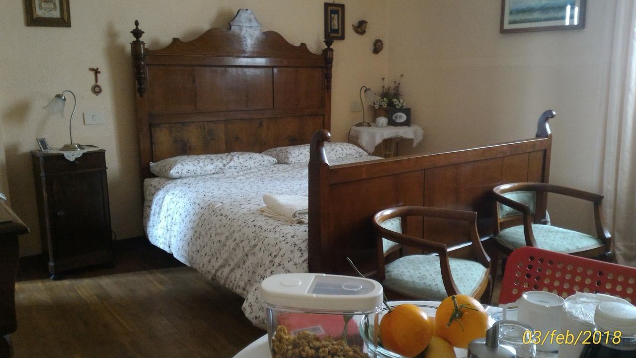 L'Ape In Corte Casa Di Campagna, Via Francigena Stanze E Colazione Vaccarizza Екстер'єр фото