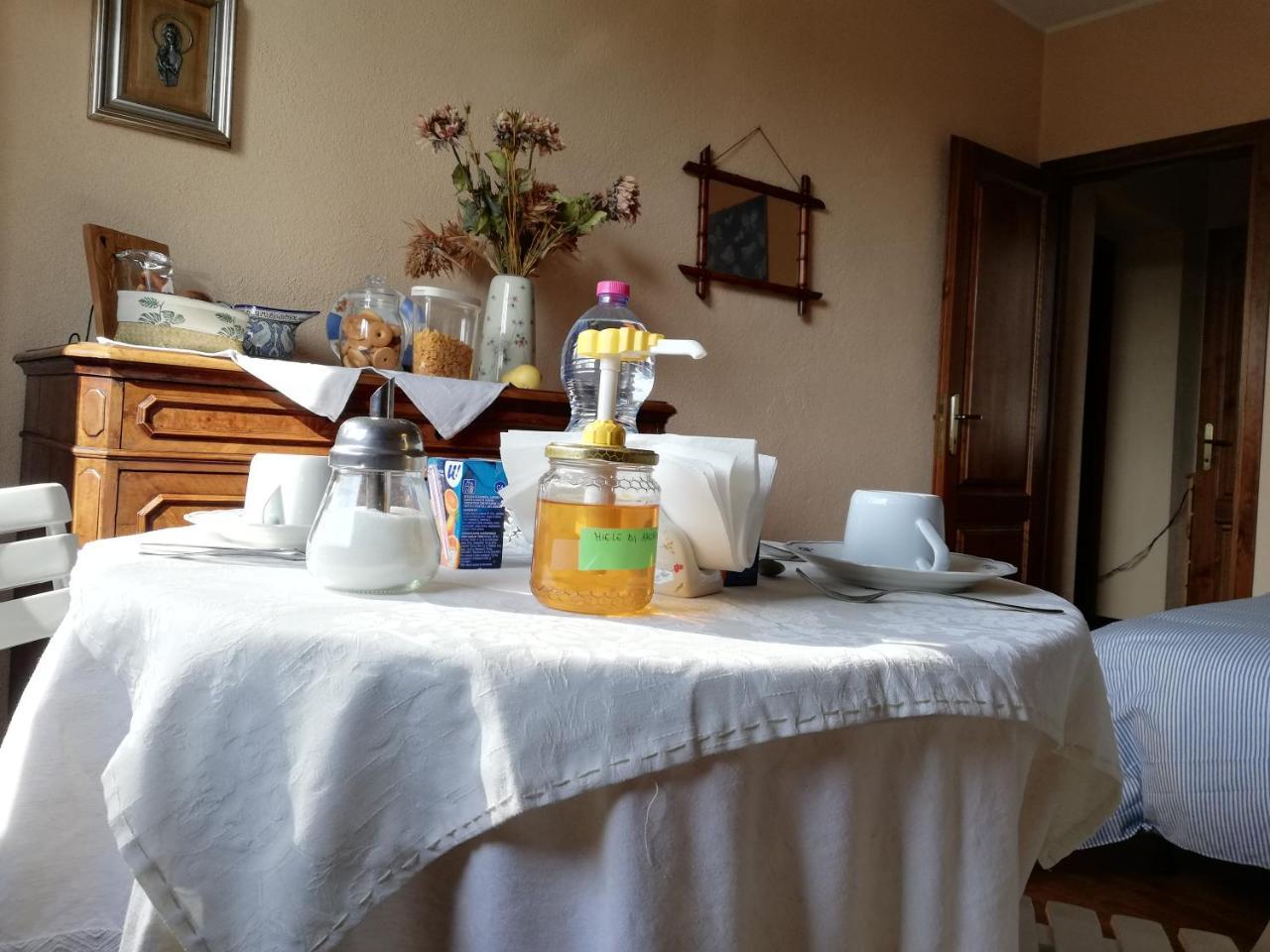 L'Ape In Corte Casa Di Campagna, Via Francigena Stanze E Colazione Vaccarizza Екстер'єр фото